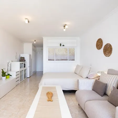 Prime Martianez Views Apartment